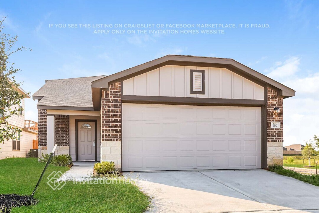 10802 Cloudless Ct in Conroe, TX - Foto de edificio