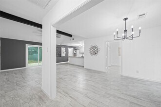 12007 Sharpcrest St in Houston, TX - Building Photo - Building Photo