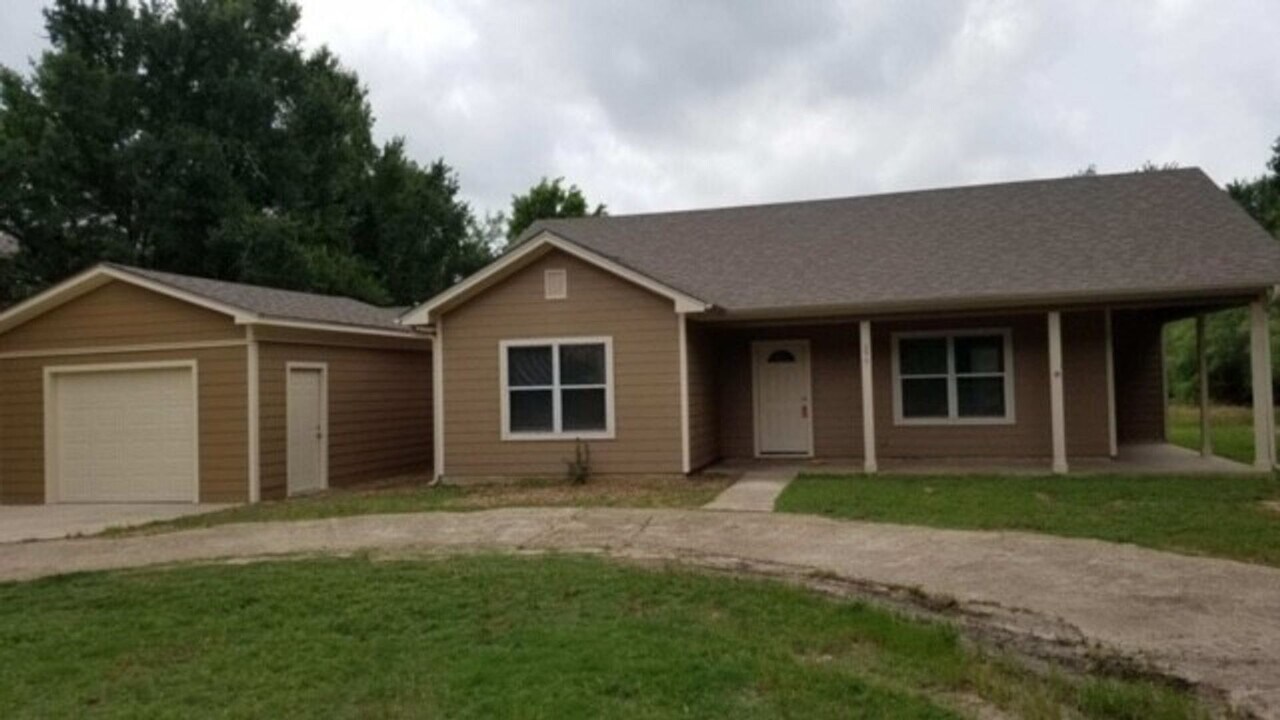 277 Keanahalululu Ln in Bastrop, TX - Building Photo