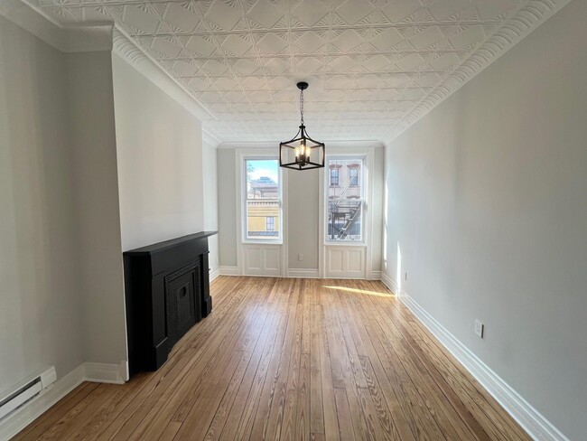 492 Monmouth St in Jersey City, NJ - Building Photo - Building Photo