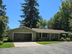 10577 Gautier Dr in Auburn, CA - Building Photo - Building Photo