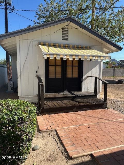 property at 1340 E Missouri Ave