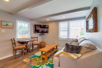 646 1/2 Bonair Way in San Diego, CA - Building Photo - Building Photo