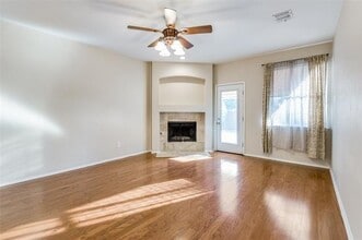 1626 Lakeside Dr in Allen, TX - Foto de edificio - Building Photo