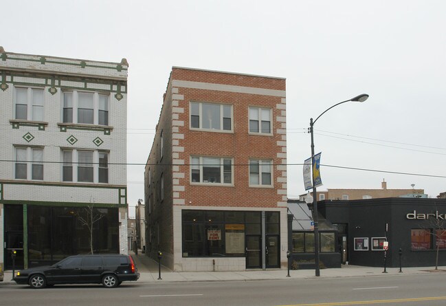 2216 W Chicago Ave in Chicago, IL - Building Photo - Building Photo