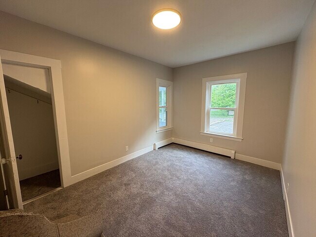 369 Tremont St in Taunton, MA - Building Photo - Building Photo