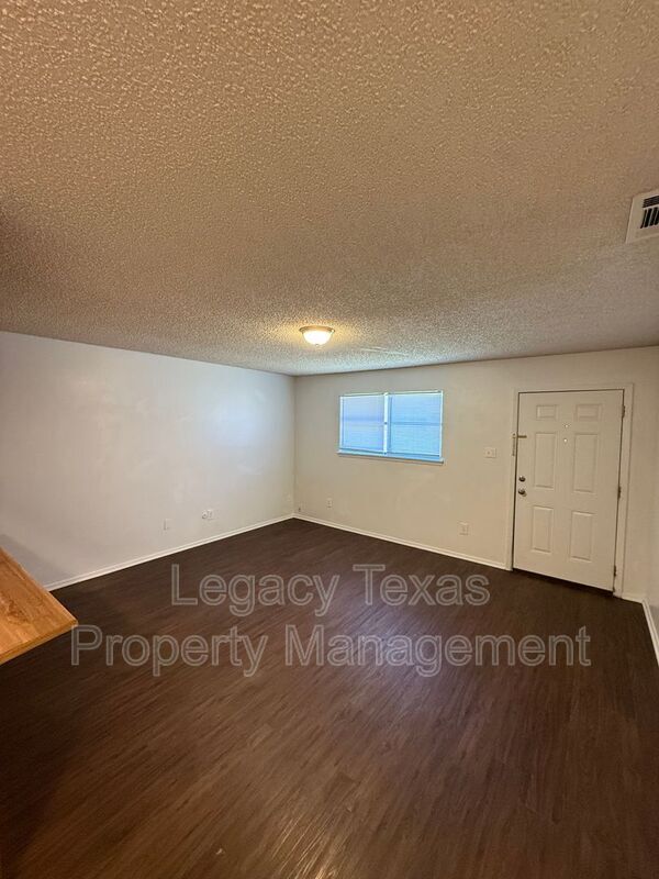 1708 Short St in Cleburne, TX - Building Photo - Building Photo