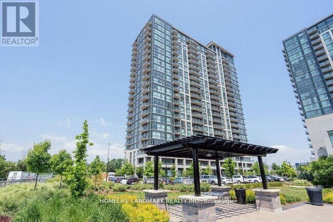 349 Rathburn Rd W in Mississauga, ON - Building Photo - Building Photo