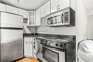 138 Prince St, Unit 4 Apartamentos