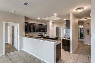 4621 Lazy Oaks St in Fort Worth, TX - Building Photo - Building Photo
