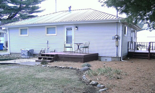 property at 523 Evans St