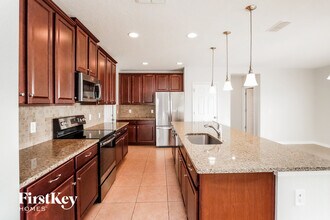 468 Sardinia Cir in Davenport, FL - Building Photo - Building Photo