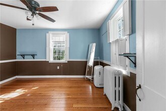 26 Perry St in Newport, RI - Building Photo - Building Photo