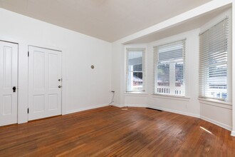 405-409 2nd St in Oregon City, OR - Foto de edificio - Building Photo