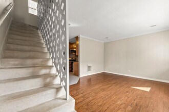 1015 Ashland Ave in Santa Monica, CA - Foto de edificio - Building Photo