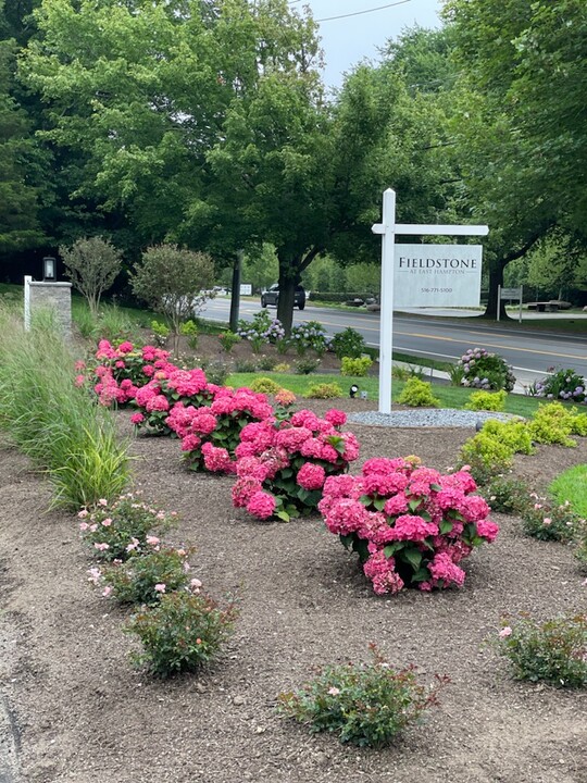 515 Montauk Hwy in East Hampton, NY - Foto de edificio