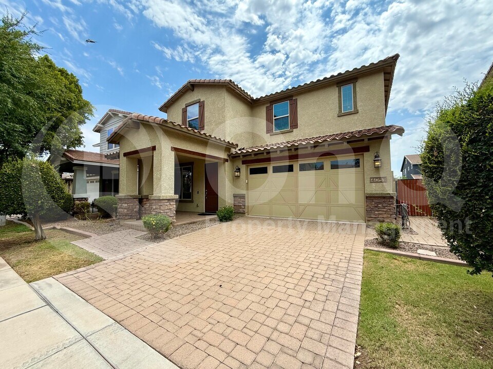 4051 E Mesquite St in Gilbert, AZ - Building Photo