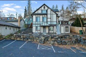 2117 W Riverside Ave in Spokane, WA - Foto de edificio - Building Photo