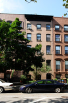 488 3rd Street Apartments