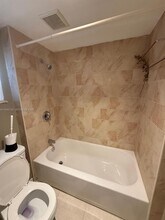 2140 NE 183rd St in North Miami Beach, FL - Building Photo - Building Photo