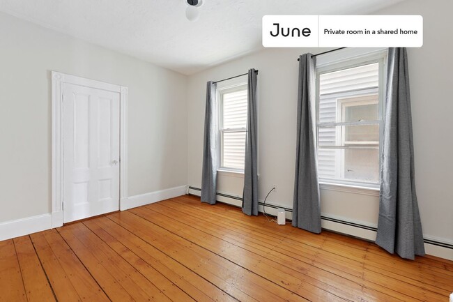 Private bedroom in 4 bed/1 bath Home in Boston, MA - Building Photo - Building Photo