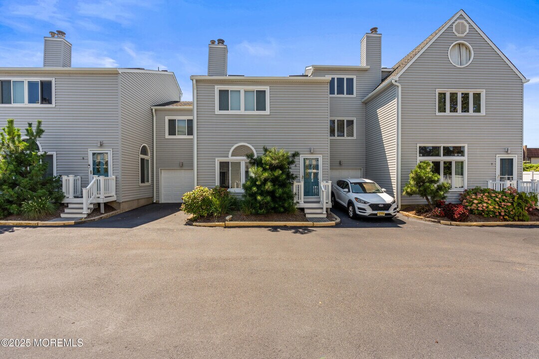 450 Ocean Blvd in Long Branch, NJ - Building Photo