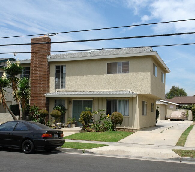 4891 Pearce St in Huntington Beach, CA - Building Photo - Building Photo