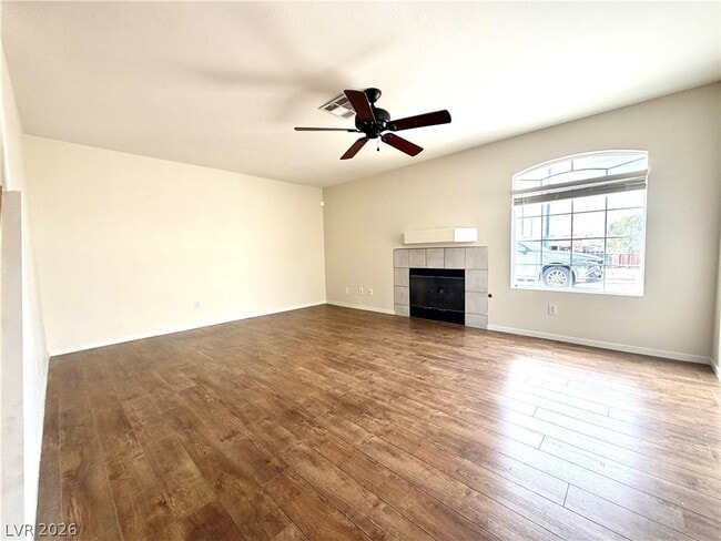 3995 Starfield Ln in Las Vegas, NV - Building Photo - Building Photo