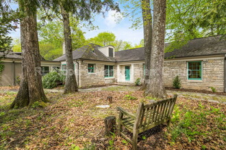 413 Walhalla Rd in Columbus, OH - Building Photo - Building Photo