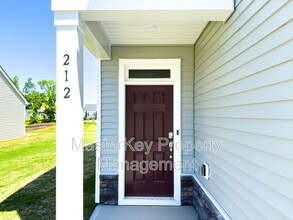212 Shingle Oak Rd in Wake Forest, NC - Building Photo - Building Photo