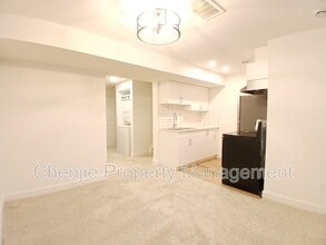 6351 King Wynd SW in Edmonton, AB - Building Photo - Building Photo