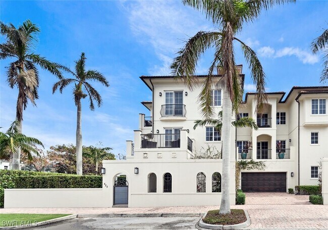 property at 425 5th St S