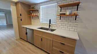 2525 E Prince Rd in Tucson, AZ - Building Photo