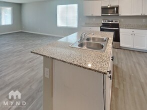 2060 E Velvet Pl in Casa Grande, AZ - Foto de edificio - Building Photo