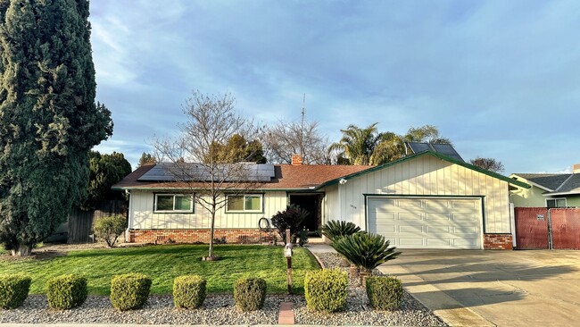 property at 1434 W Monte Vista Ave