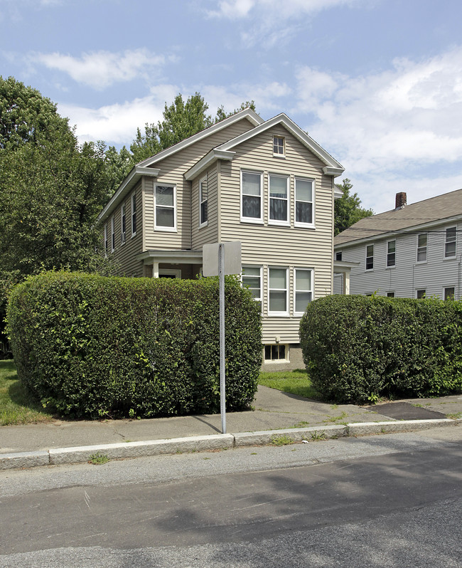 84-90 Mansfield St in Framingham, MA - Foto de edificio - Building Photo