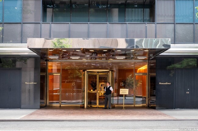 property at 15 W 53rd St