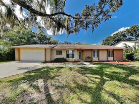8201 Helena Dr in Orlando, FL - Building Photo
