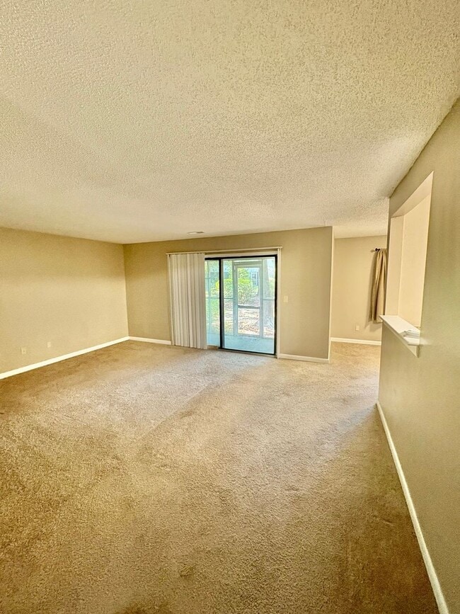 1195 Village Creek Ln in Mount Pleasant, SC - Building Photo - Building Photo