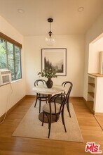 322 Huntley Dr in West Hollywood, CA - Building Photo - Building Photo