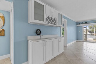 420 Northlake Ct in North Palm Beach, FL - Building Photo - Building Photo