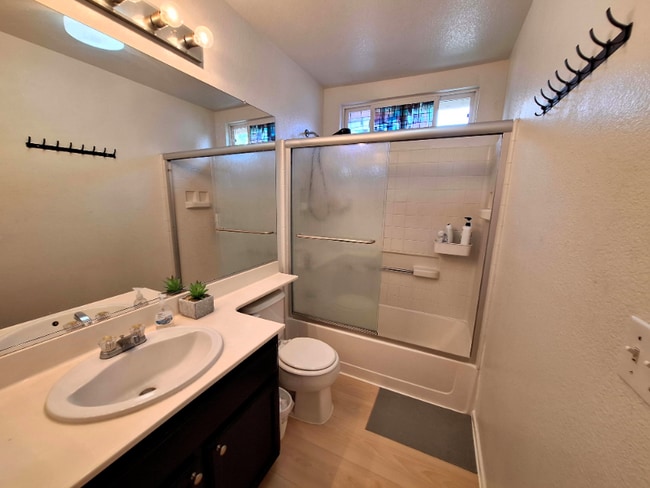 48 Primrose Ct in Tracy, CA - Building Photo - Building Photo