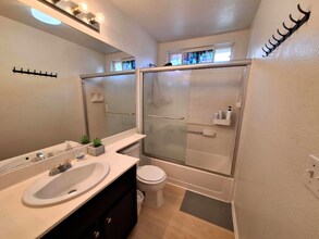 48 Primrose Ct in Tracy, CA - Building Photo - Building Photo