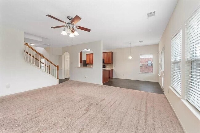 10039 Noisy Waters Dr in Houston, TX - Building Photo - Building Photo