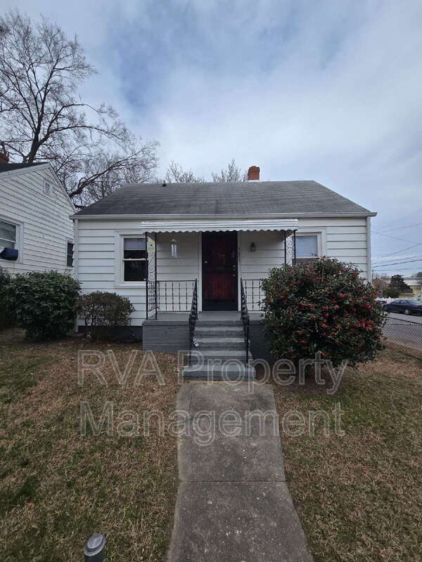 property at 1601 Albany Ave