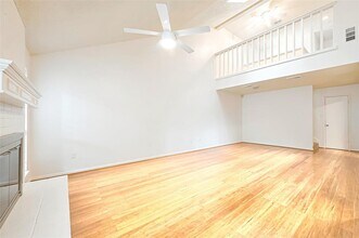 2825 Panagard Dr in Houston, TX - Building Photo - Building Photo