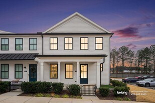 83 Arnold Poplar Ln in Auburn, GA - Building Photo