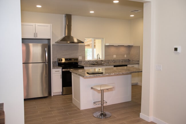 property at 815 E Drachman St