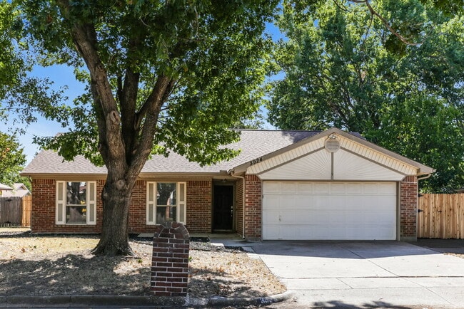 property at 3924 Windflower Ln