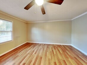 2140 Kings Gate Cir SW in Snellville, GA - Building Photo - Building Photo